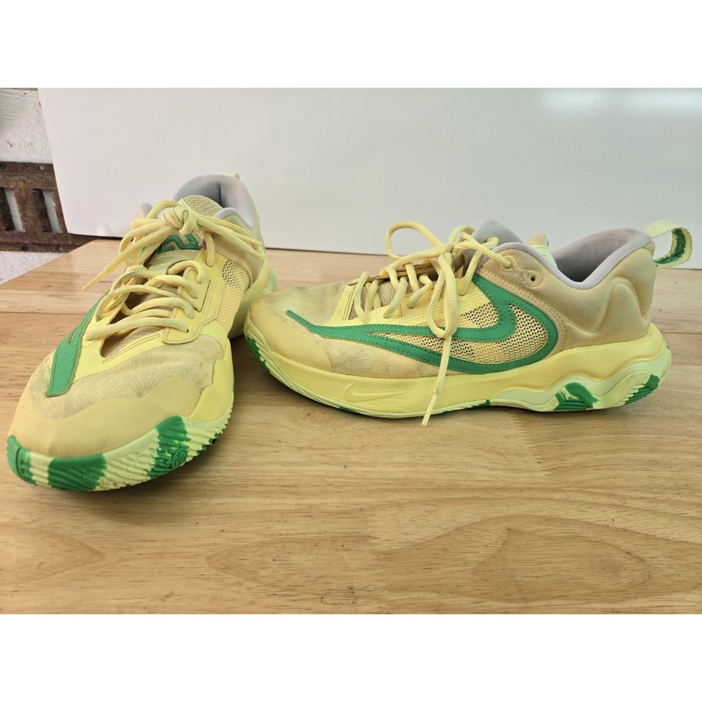 Nike Giannis Immortality 3‎ Y/G Basketball Shoes DZ7533-700 Men's Size 9